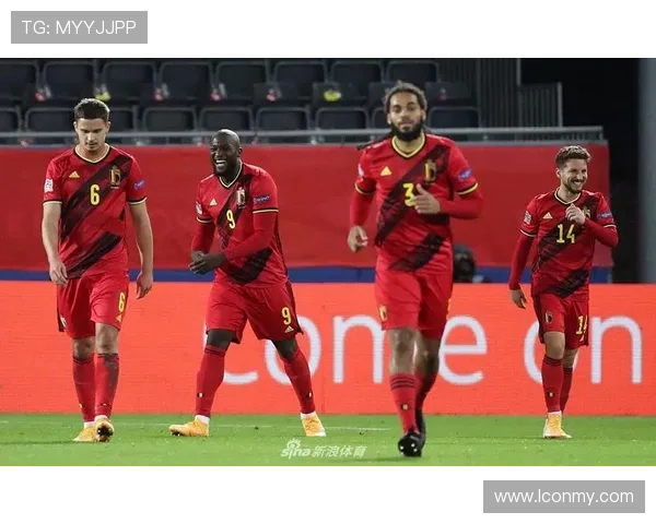 比利时卢卡库双响