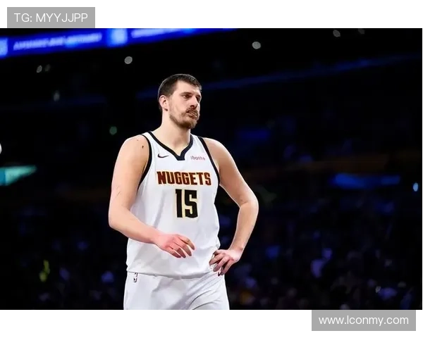 东契奇挡拆组织超越约基奇终结回合效率更高